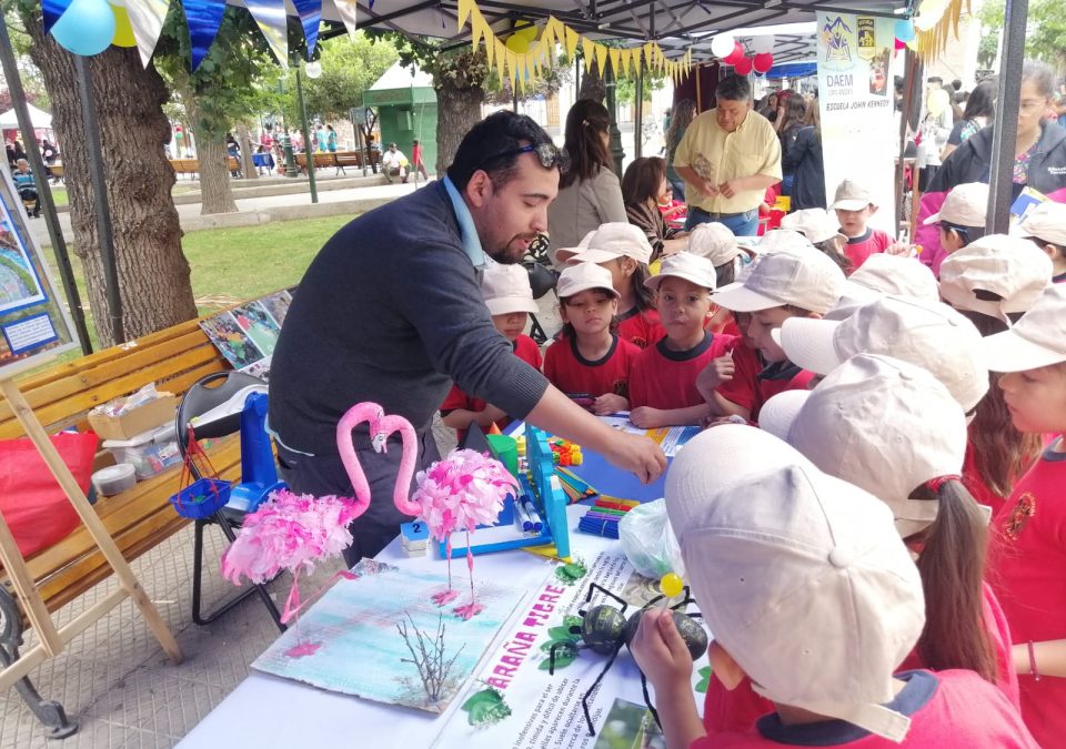 Feria de la Niñez – Stand de la Escuela Gabriela Mistral